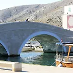 Oceanus Deny Πανσιόν 2*
