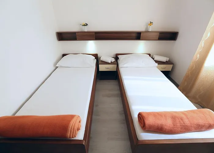 Oceanus Deny Πανσιόν 2*