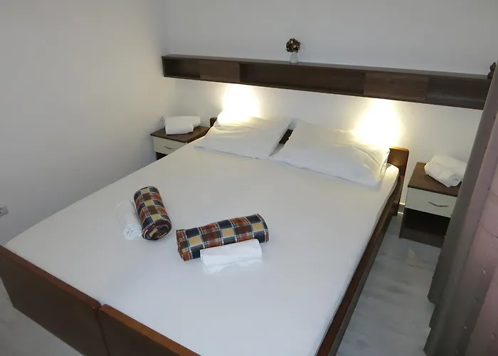 Oceanus Deny Πανσιόν