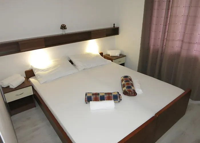 Oceanus Deny ゲストハウス 2*