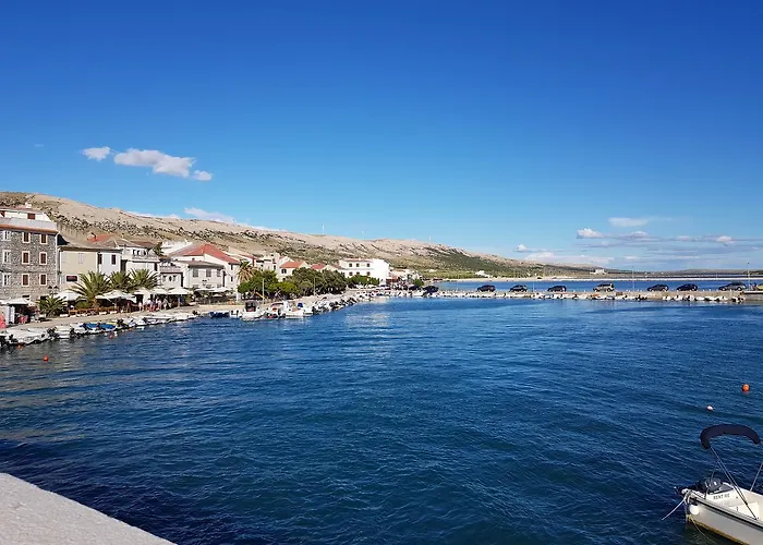 Πανσιόν Oceanus Deny Pag Town